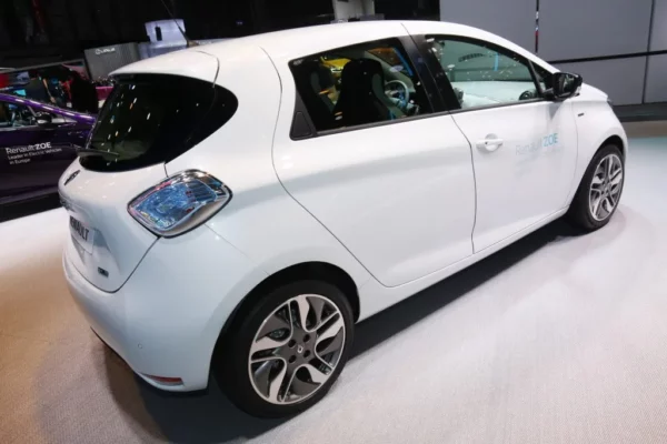 Precut tint film kit for Renault Zoe 5 Doors from 2013-2024