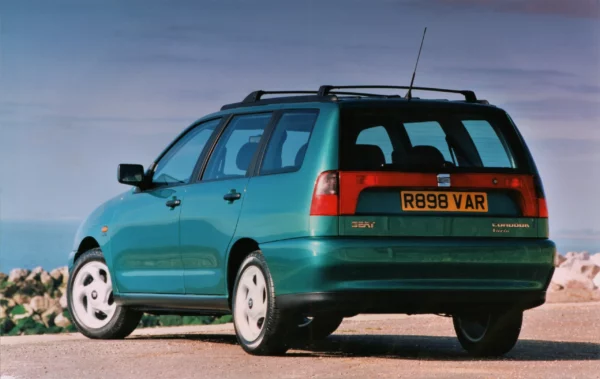 Precut tint film kit for Seat Cordoba Break from 1996-2006