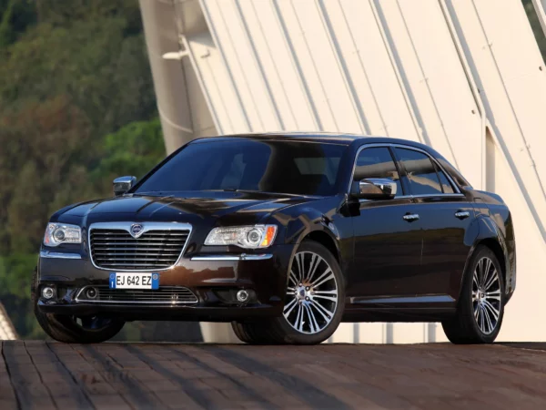 Precut tint film kit for Lancia Thema 4 Doors Sedan from 2011-2014